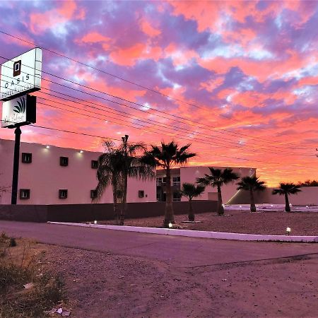 Hotel Oasis Heroica Caborca Buitenkant foto